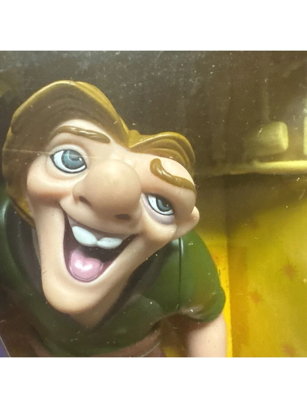 Disney's The Hunchback of Notre Dame Magic View Quasimodo 9